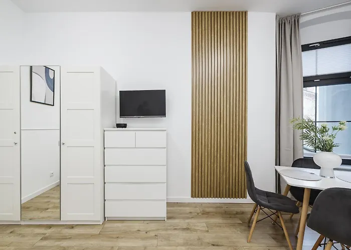 Center By Kramm - Mieszkanie W Sercu Poznania 아파트 *