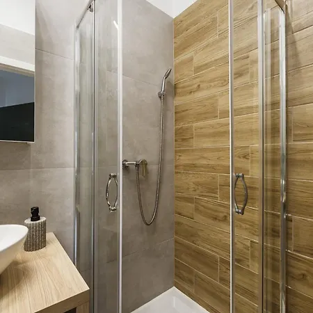 Center By Kramm - Mieszkanie W Sercu Poznania Apartman Poznań